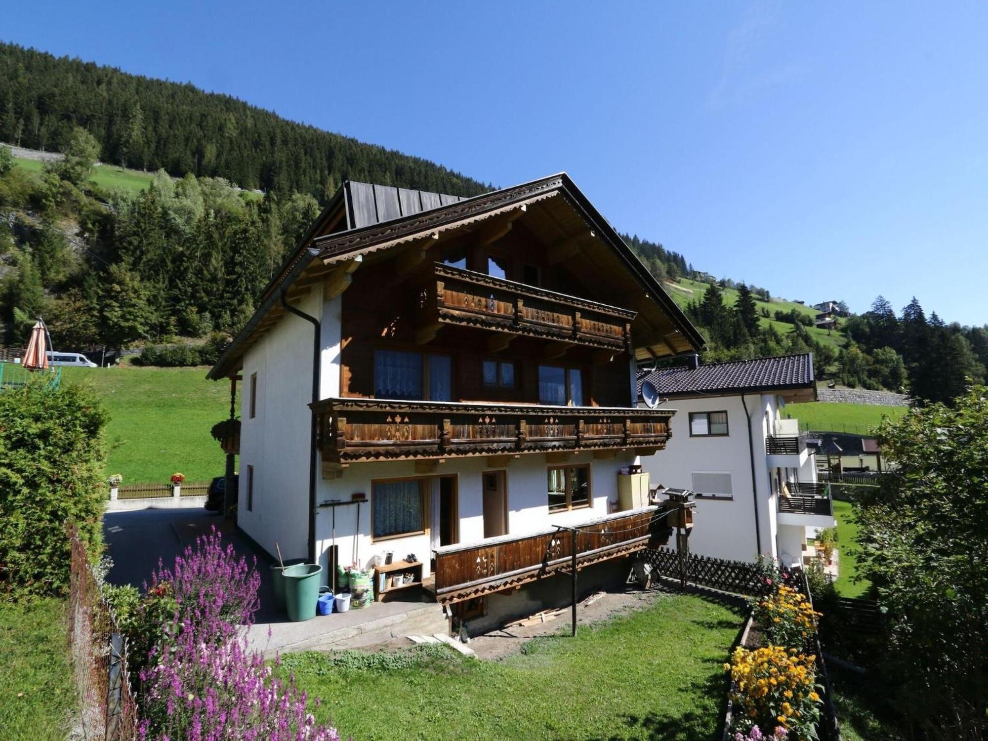 Apartment In Mayrhofen With A Balcony Экстерьер фото